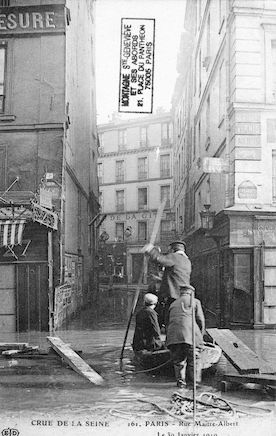 282 Crue de la Seine. Rue Maitre Albert. 30 janvier 1910