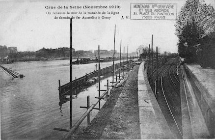 447 Crue de la Seine (jan. 1910) Rehausse du mur du chemin de fer d'Austerlitz à Orsay
