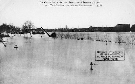468 La crue de la Seine (janvier-février 1910) Vers Conflans, depuis les fortifications