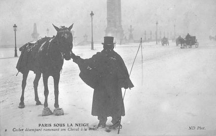 537 Paris sous la neige. Cocher désemparé ramenant son Cheval à la bride