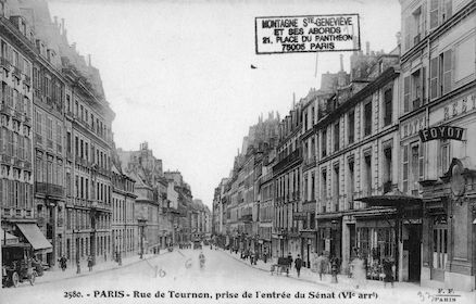 600 Rue de Tournon prise de l'entrée du Sénat