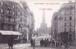 825.  Rue Jeanne d'Arc