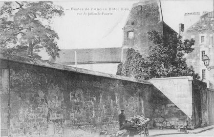 924 Eglise Saint Julien-le-pauvre. restes de l'Hôtel Dieu
